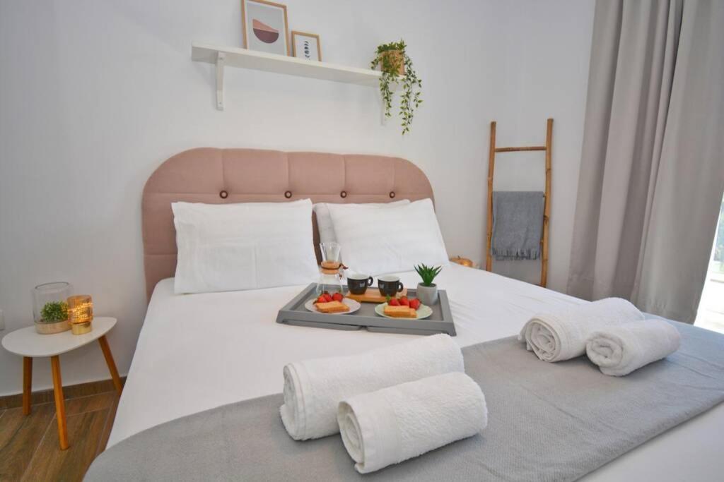 Potamos Deluxe White Apartment Exterior foto